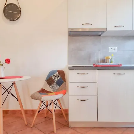 Modernes Studio-apartment Mit Whirlpoolbadewanne, Terrasse, Privatparkplatz * Umag